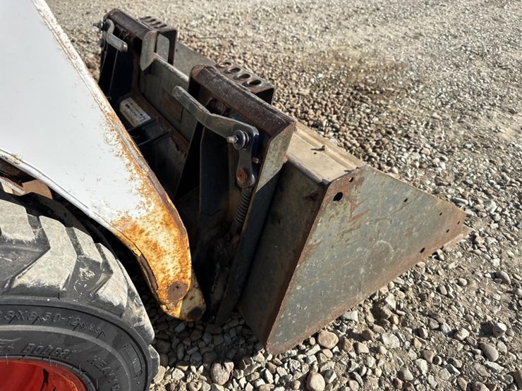 2015-bobcat-s70-image-12