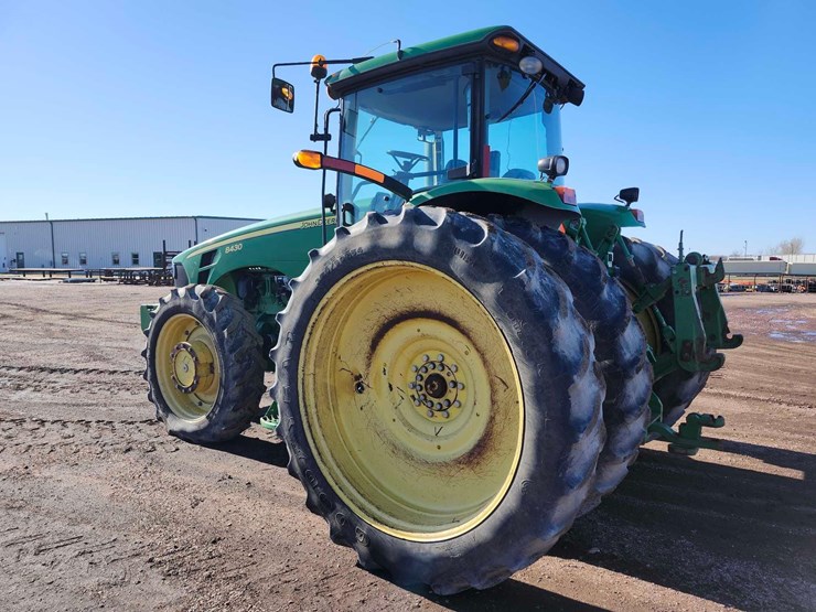 2007-john-deere-8430-image-4