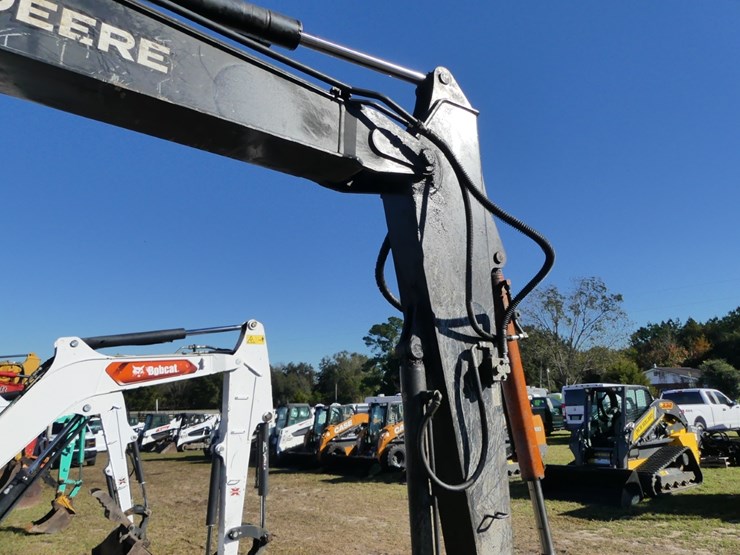 2021-deere-75g-image-12