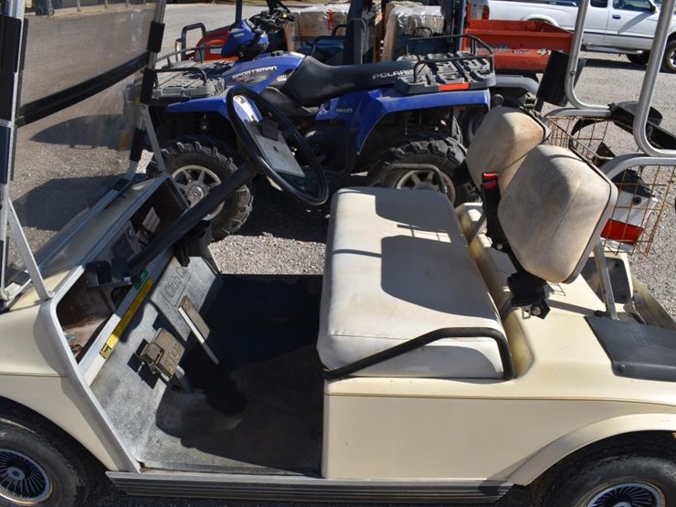 club-car-golf-cart-electric-w/-charger-(serial-#-a9140265410)-(k)-image-5