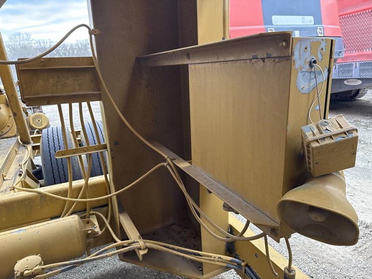 #1876-•-towable-reject-dumpster-image-21