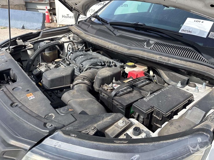 2017-ford-explorer-image-8