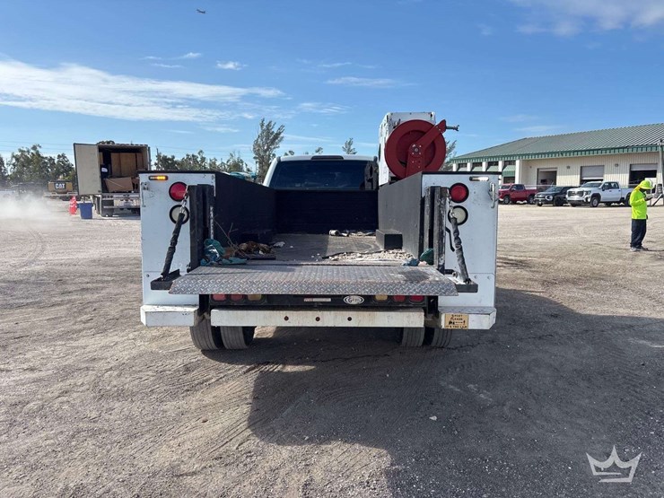 2017-ford-f450-image-23