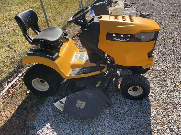 cub-cadet-xti-riding-lawn-mower,-50"-deck-image-2