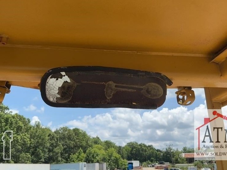 1988-caterpillar-973-image-24