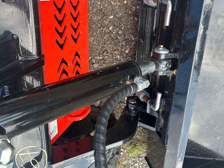 2025-ms380r-mini-stand-on-track-loader-skid-steer-image-17