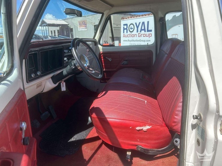 1977-ford-f100-image-18