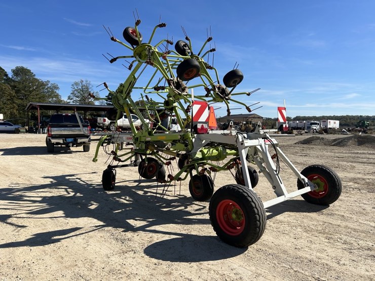 2016-claas-volto-1300t-image-4