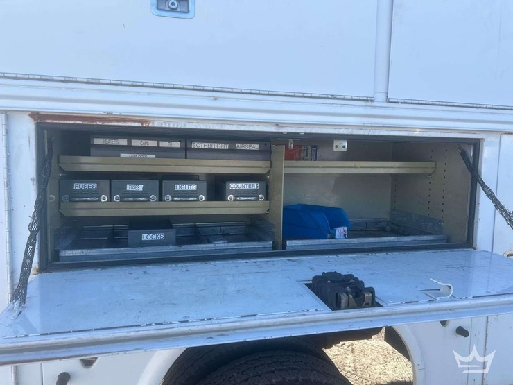 2012-ford-f550-image-27