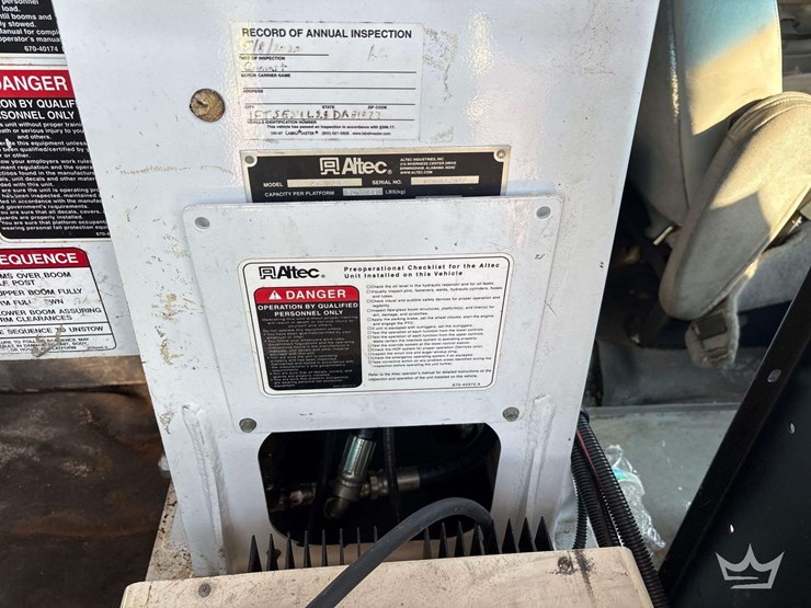 2008-ford-e350-image-24