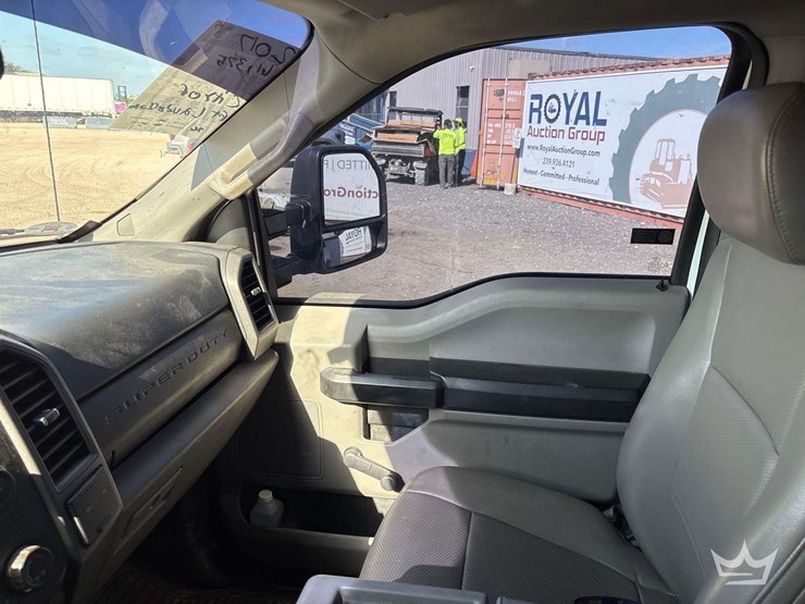 2017-ford-f450-image-17