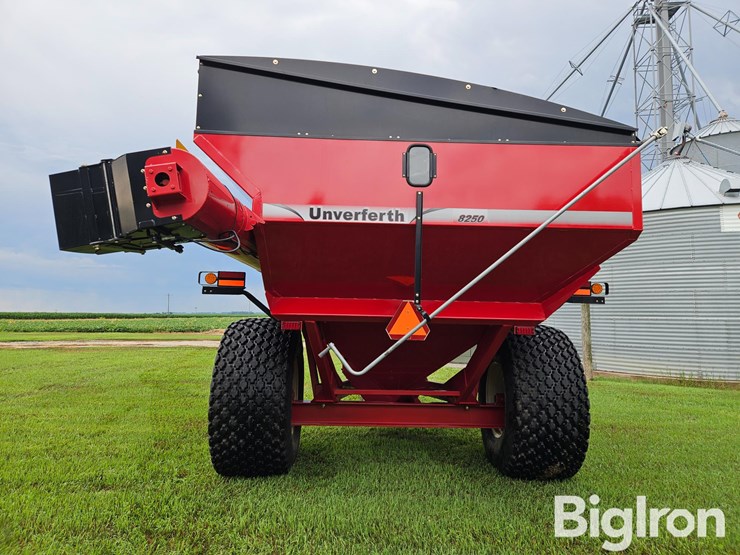 2015-unverferth-8250-image-6