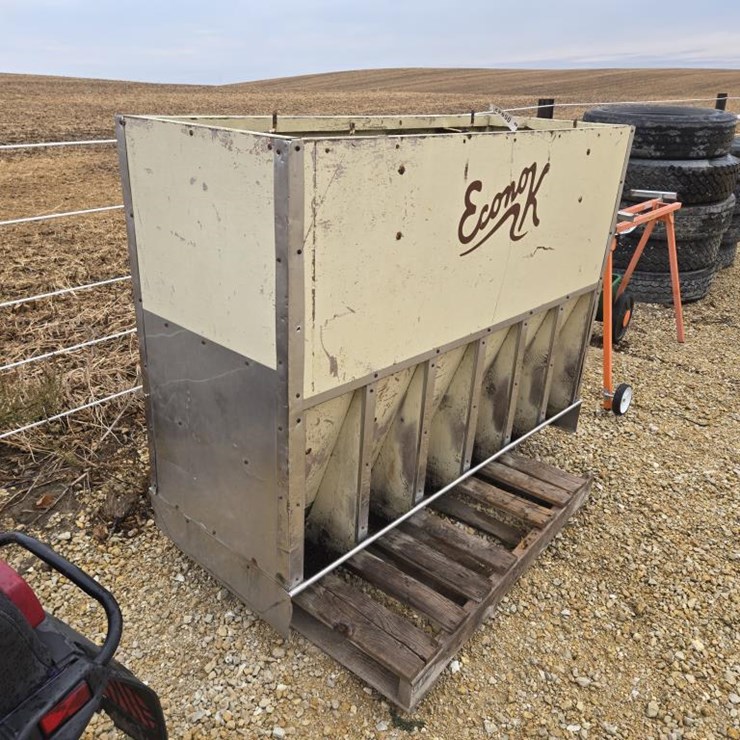 #5942 • ECONO K HOG FEEDER