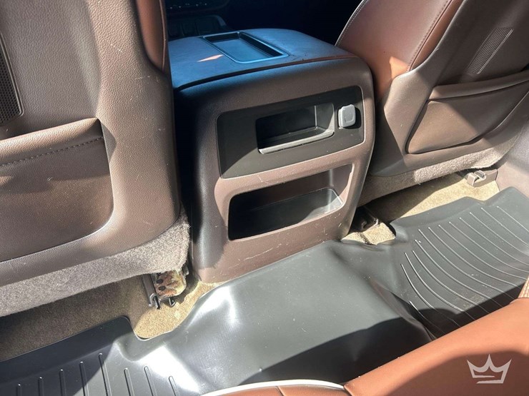 2014-chevrolet-silverado-1500-high-country-image-22