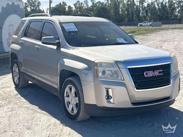 2014-gmc-terrain-suv-image-2