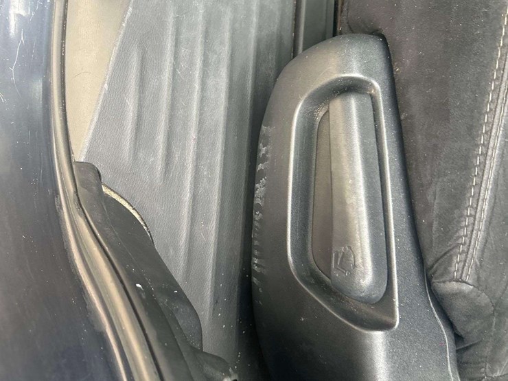 2015-nissan-pathfinder-image-21