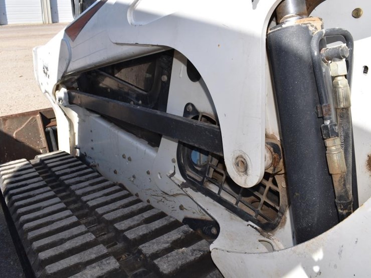 bobcat-t770-image-13