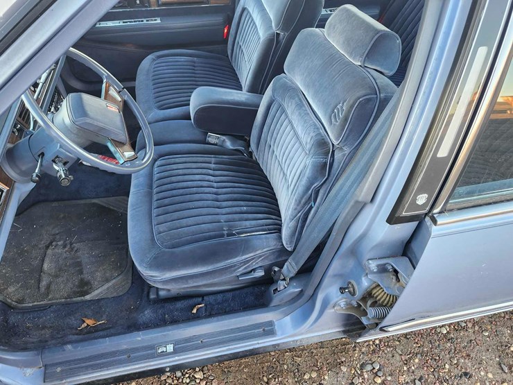 1985-oldsmobile-ninety-eight-regency-image-67