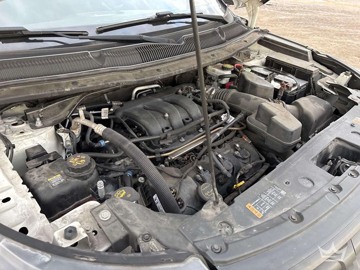 2018-ford-explorer-image-10