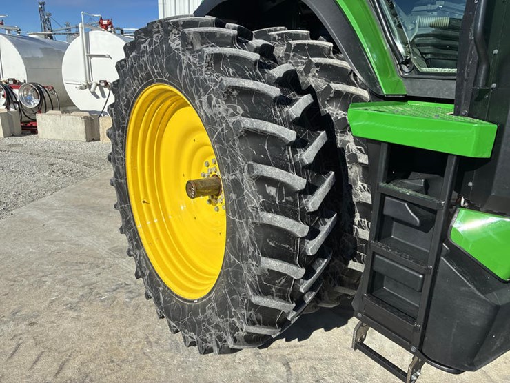 2024-john-deere-8r-410-image-58