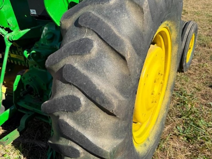 john-deere-2240-image-6