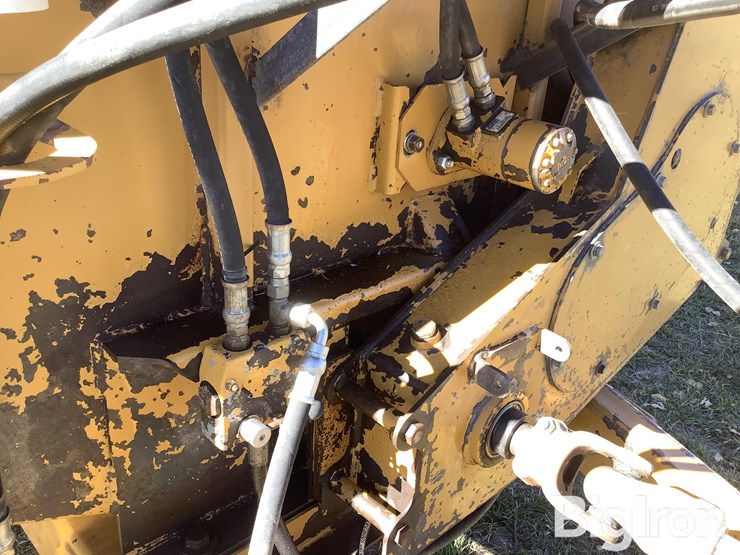 2003-haybuster-2650-image-16