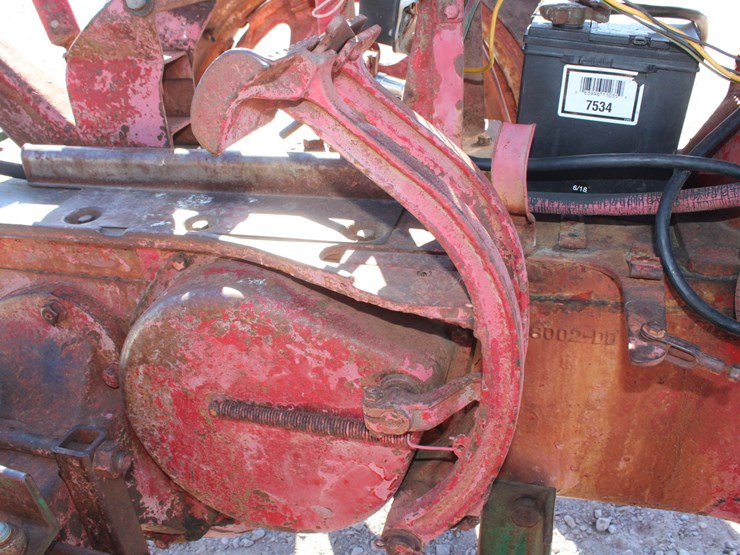 international-m-image-48