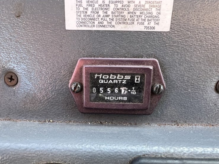 2000-tucker-terra-2000-sno-cat-image-25