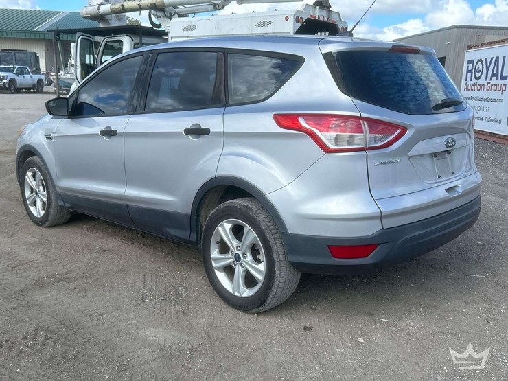 2016-ford-escape-image-2