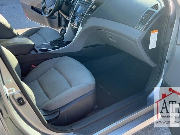 2015-hyundai-sonata-image-11