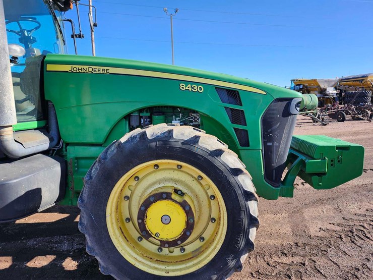 2007-john-deere-8430-image-10