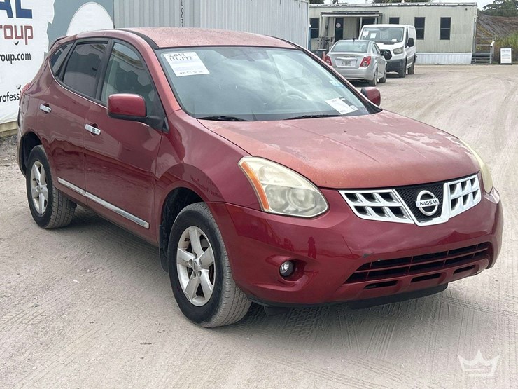 2013-nissan-rogue-image-2