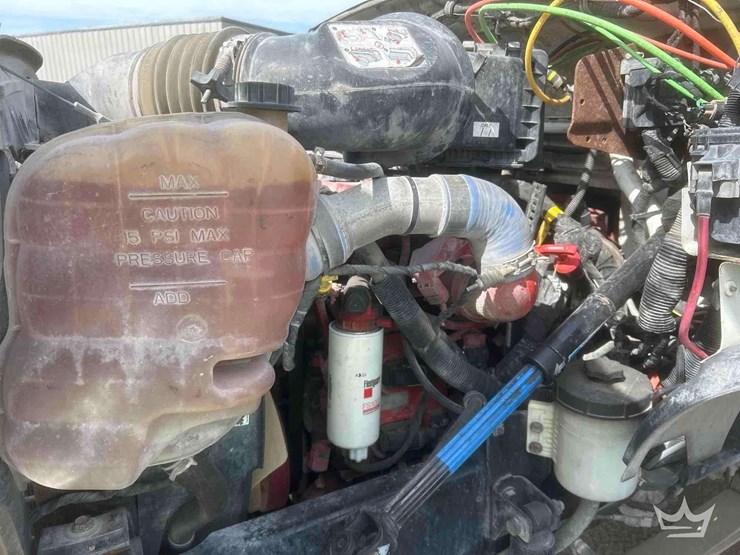 2013-ford-f750-image-29