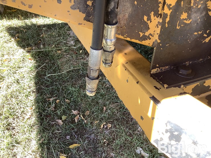 2003-haybuster-2650-image-15