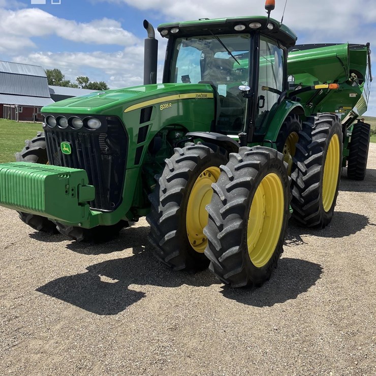 2010 JOHN DEERE 8295R