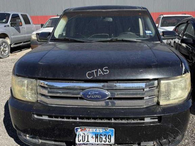 2010-ford-flex-image-2