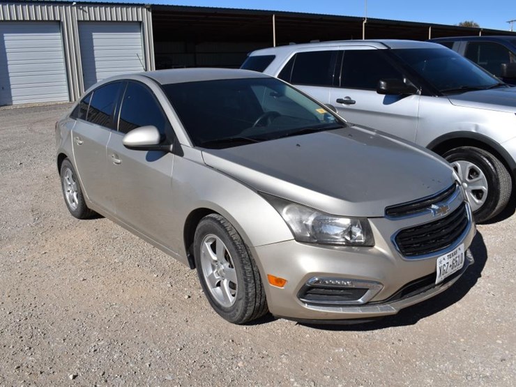 2016-chevrolet-cruze-lt-car-(vin-#-1g1pe5sb4g7101631)-(showing-appx-80,352-image-2