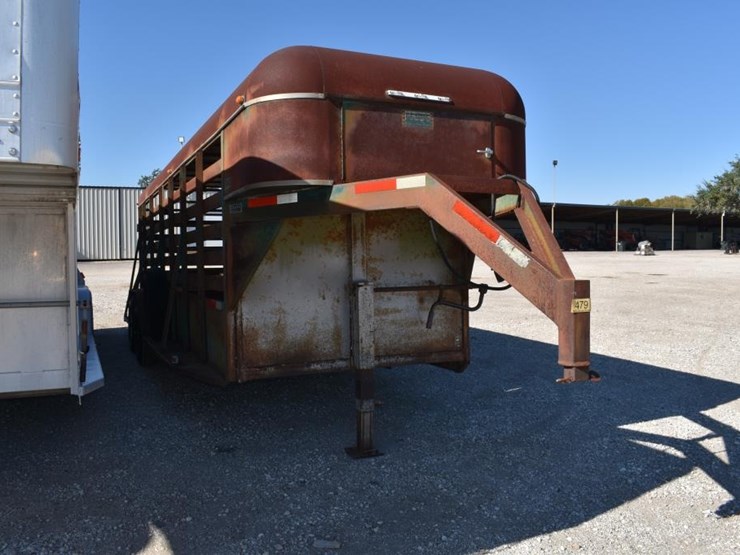 6'-x-20'-felps-gooseneck-livestock-trailer-(vin-#-2425_____)-image-1