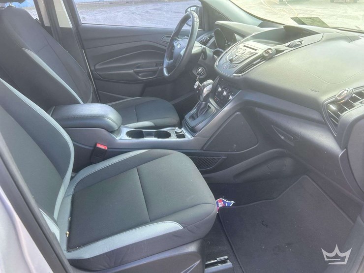 2016-ford-escape-image-27