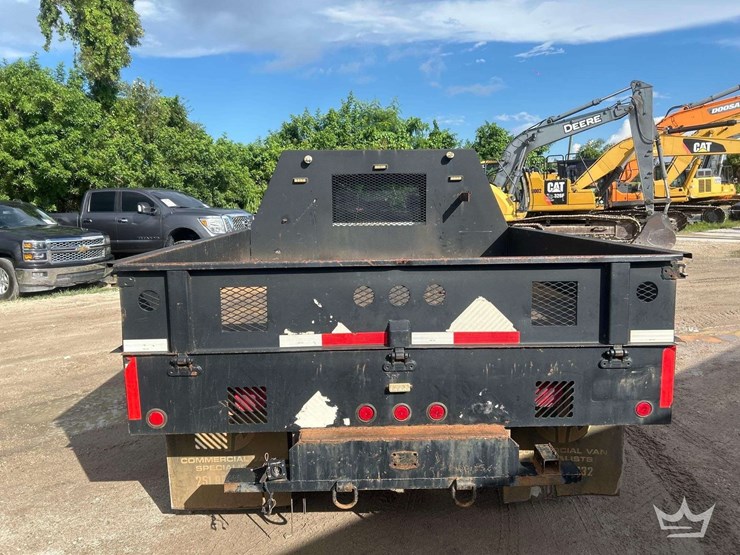 2012-dodge-3500-image-19