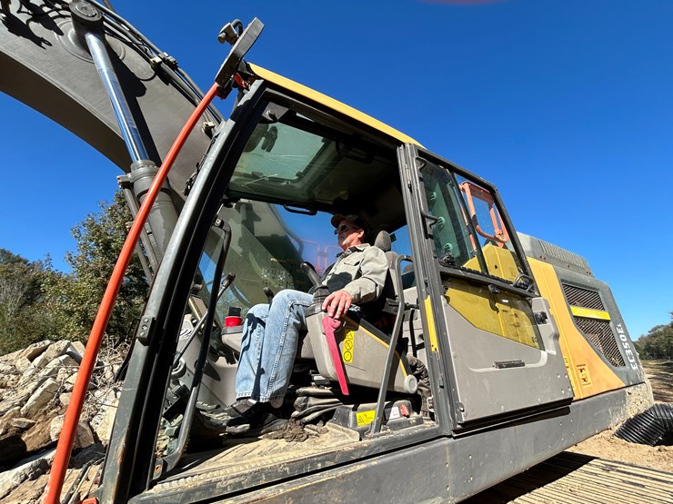 2018-volvo-ec350el-image-11