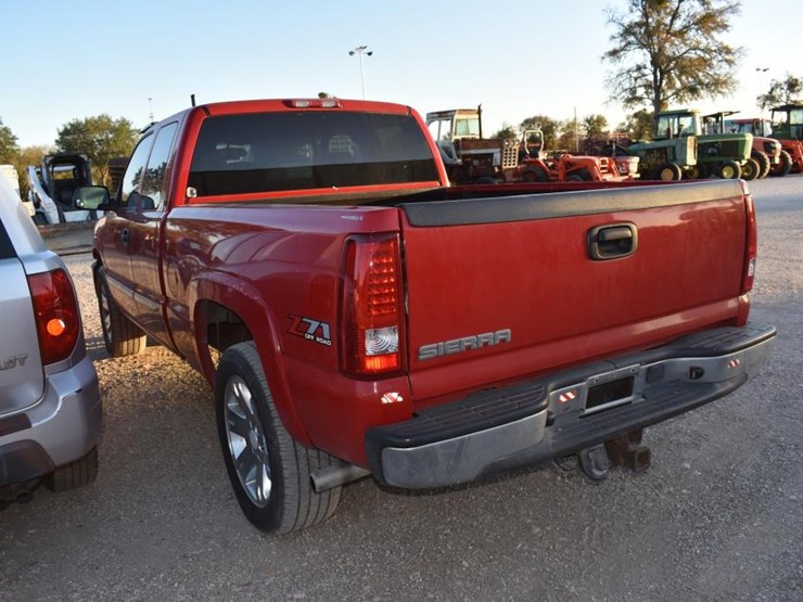 2005-gmc-1500-image-4