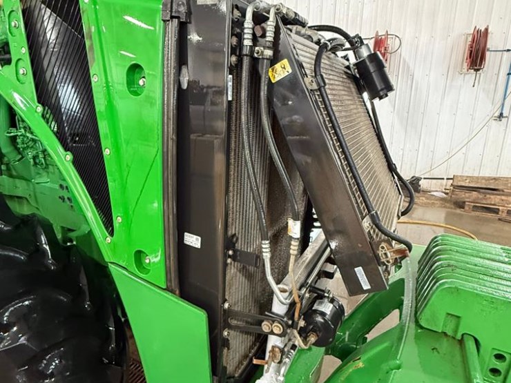 2016-john-deere-8245r-image-14