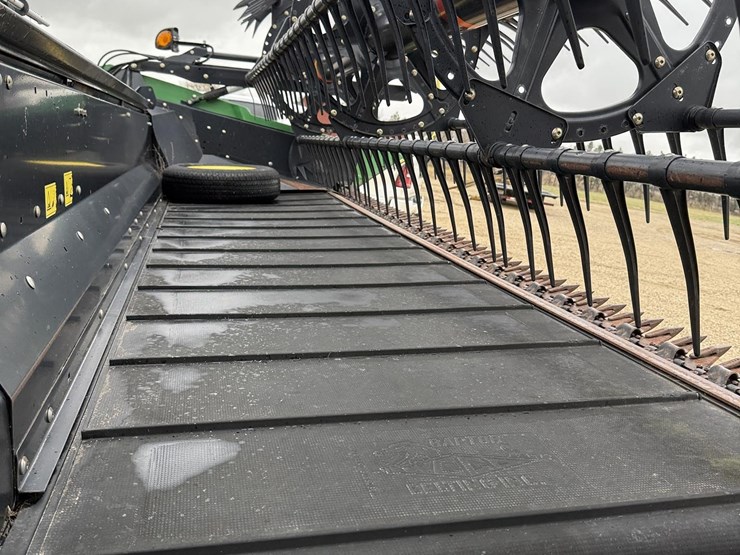 2013-john-deere-435d-image-10