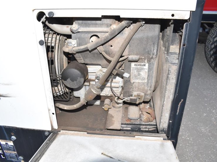 hobart-champion-elite-welder-(serial-#-ma051284y)-(showing-appx-342-hours,-image-5