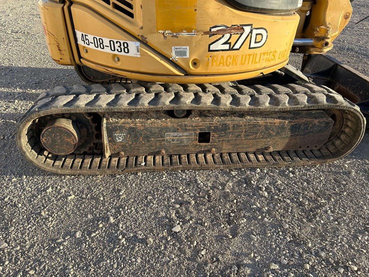 2013-deere-27d-image-24