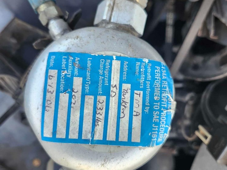 1985-oldsmobile-ninety-eight-regency-image-54