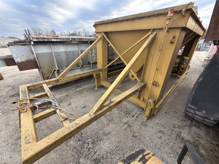 #1876-•-towable-reject-dumpster-image-1