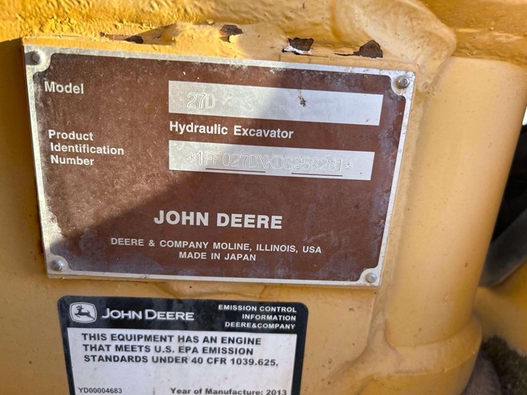 2013-deere-27d-image-5