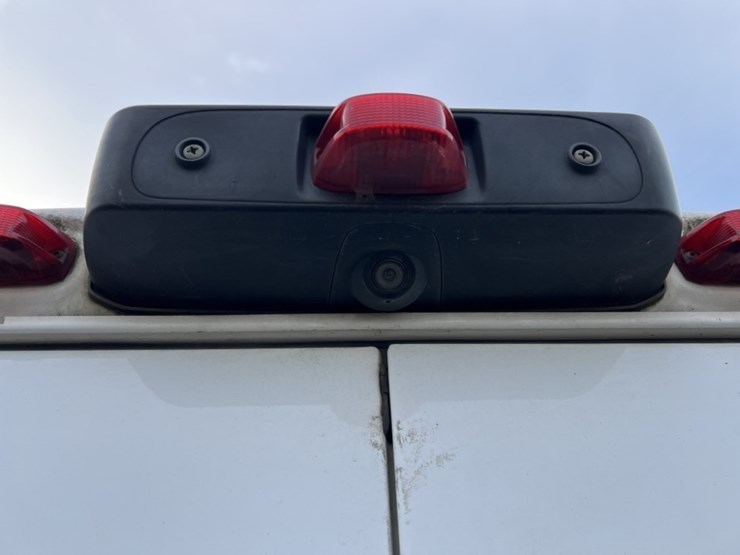 2015-ram-promaster-2500-image-16